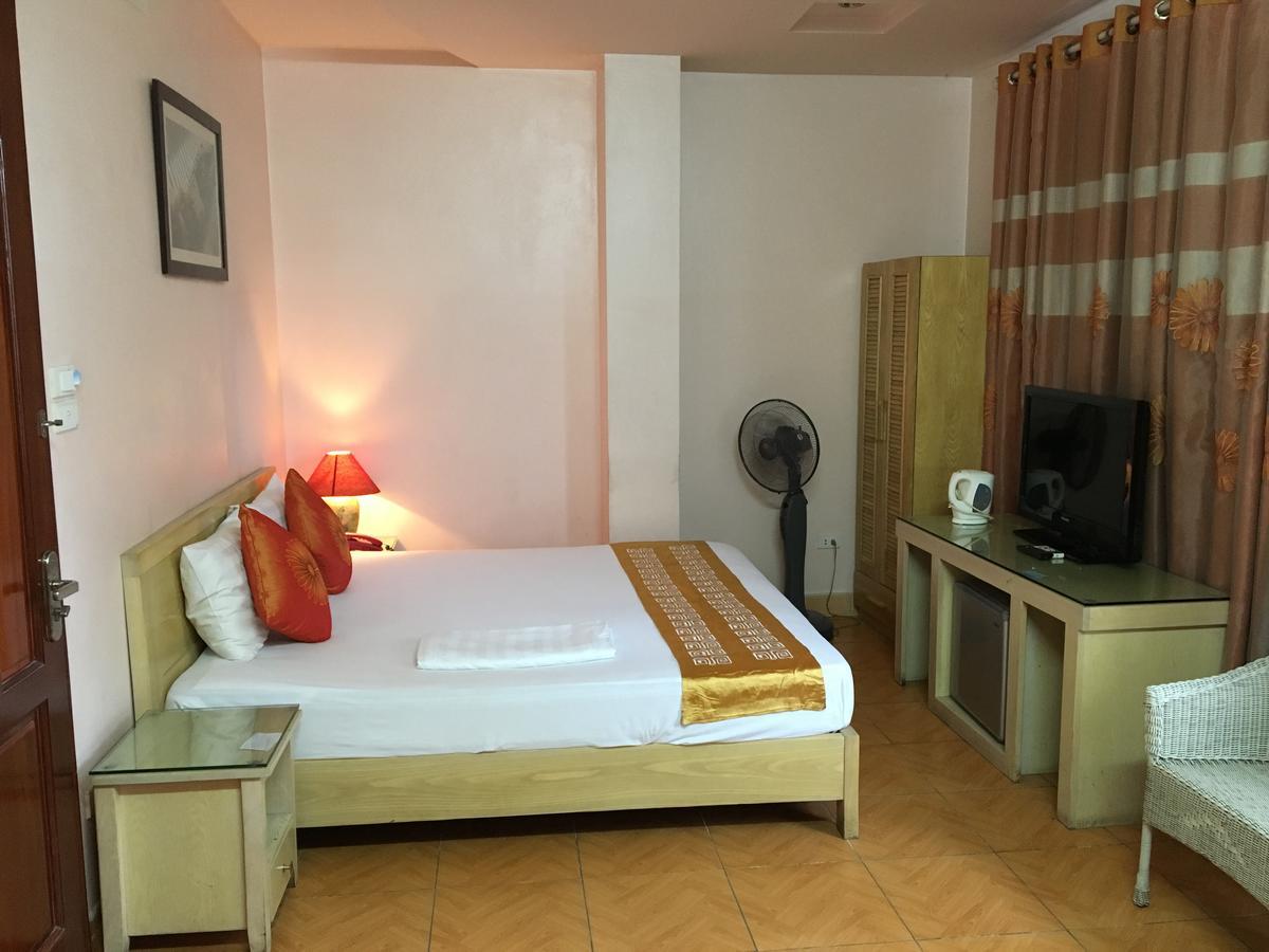 Saigon Pearl Le Duc Tho Hotel - Hanoi — Fotos 1